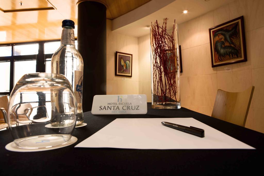 Hotel Escuela Santa Cruz מראה חיצוני תמונה